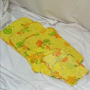 Vintage Geranium Floral & Polka Dot Placemats & Napkins Table Linens